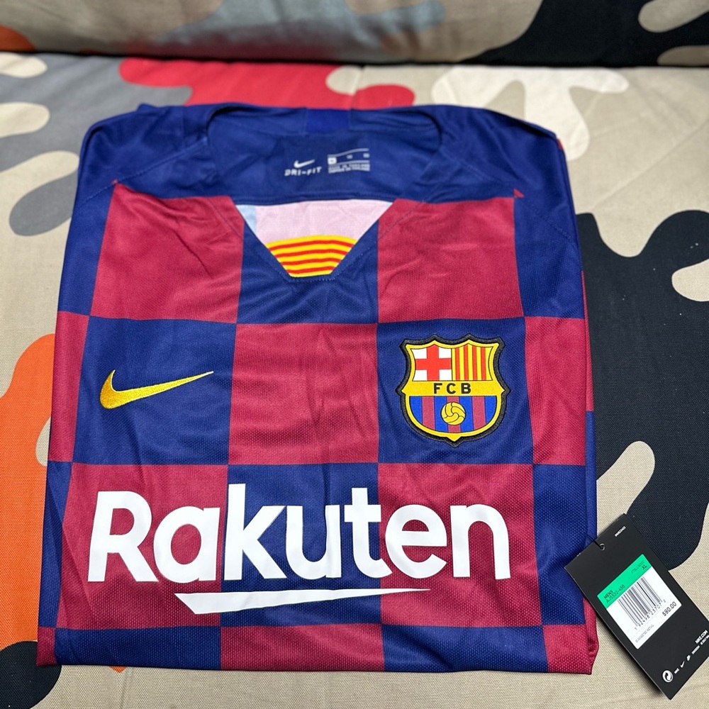 Rare New Never Worn Nike Barcelona Checkered Jersey - Blue and Red size XL